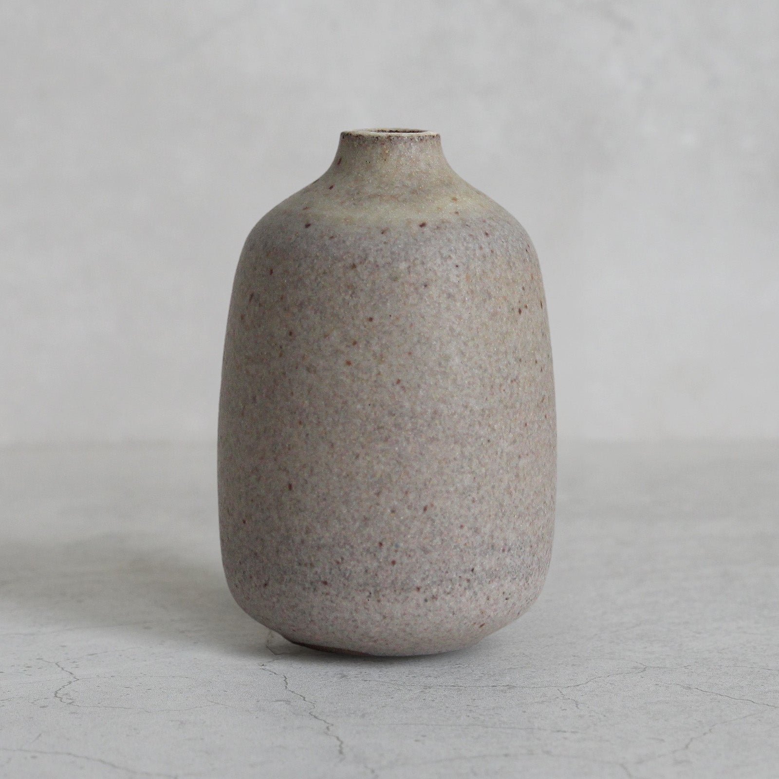 Bud Vase - Pebble, 12/24 — 07