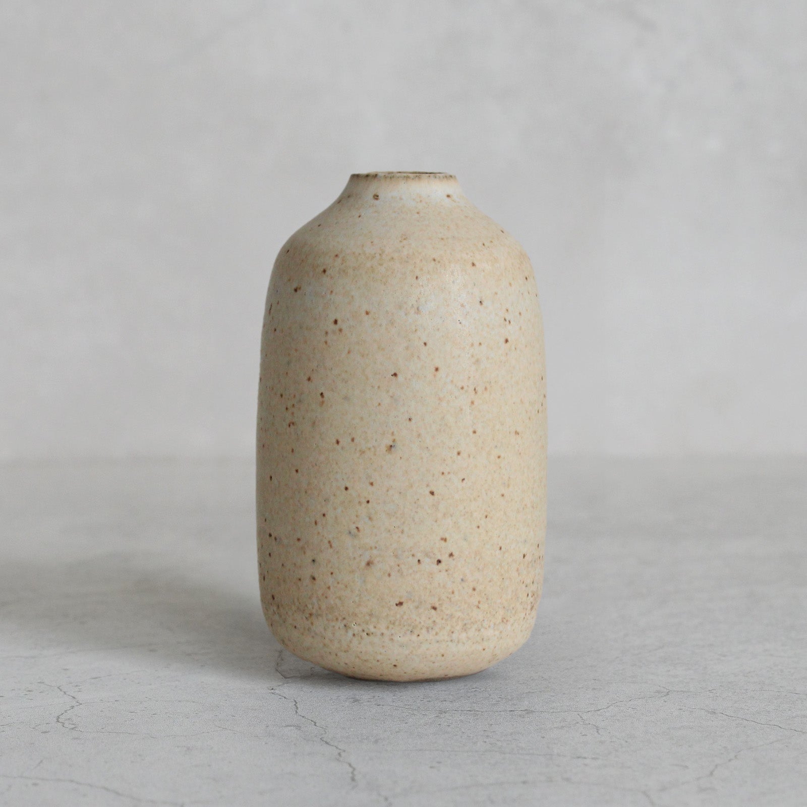 Bud Vase - Sand, 12/24 — 05
