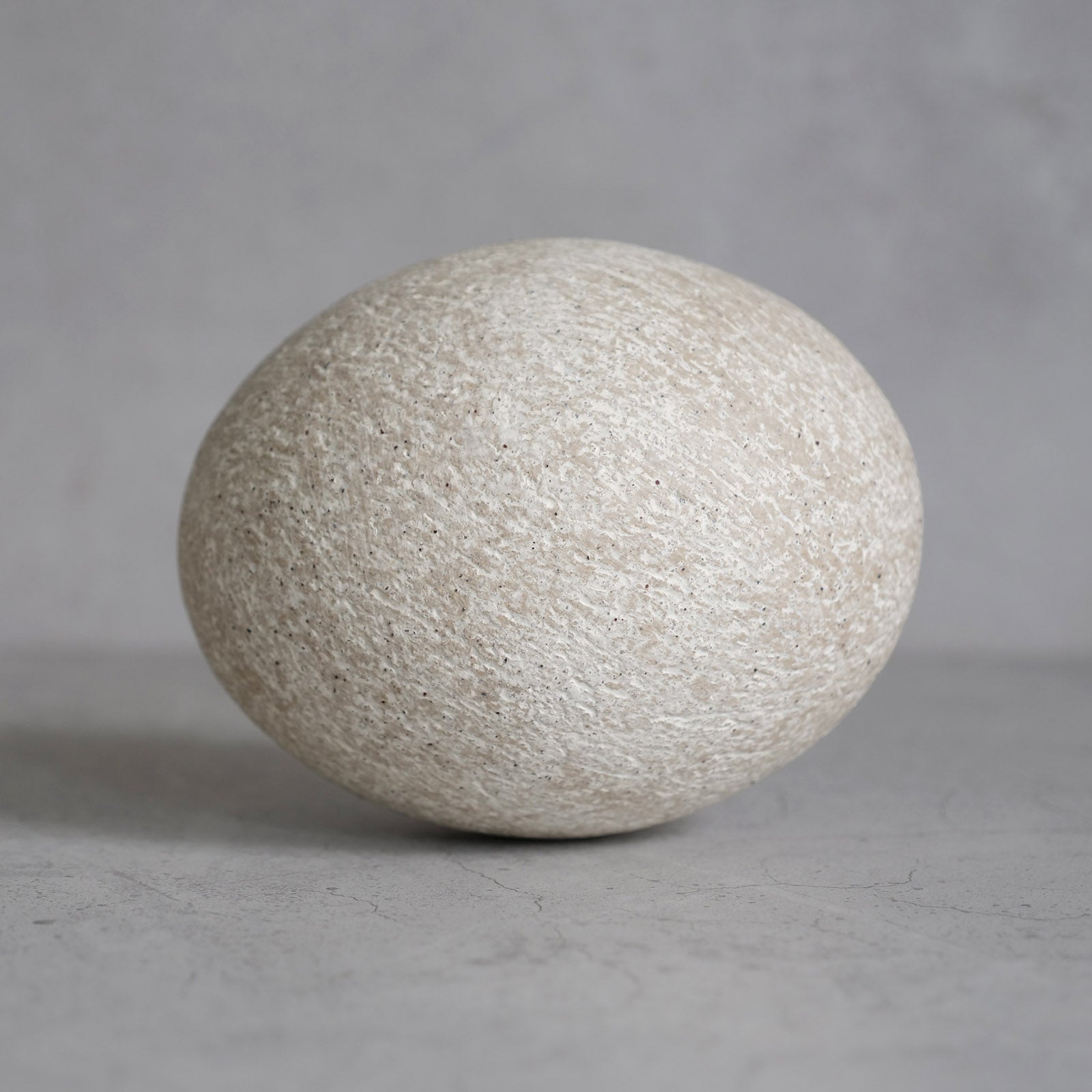 Textured Egg, Natural, 12/23 — 04