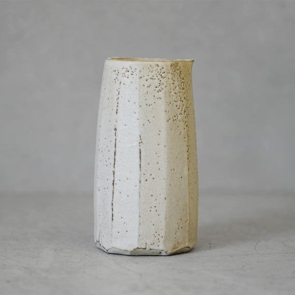 Carved Jug Almond White, 12/25